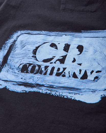 C.P. Company 30/1 Jersey Graphic Logo T-Shirt Total Eclipse T-Shirts Shortsleeve 18CMTS143A-006586W 888