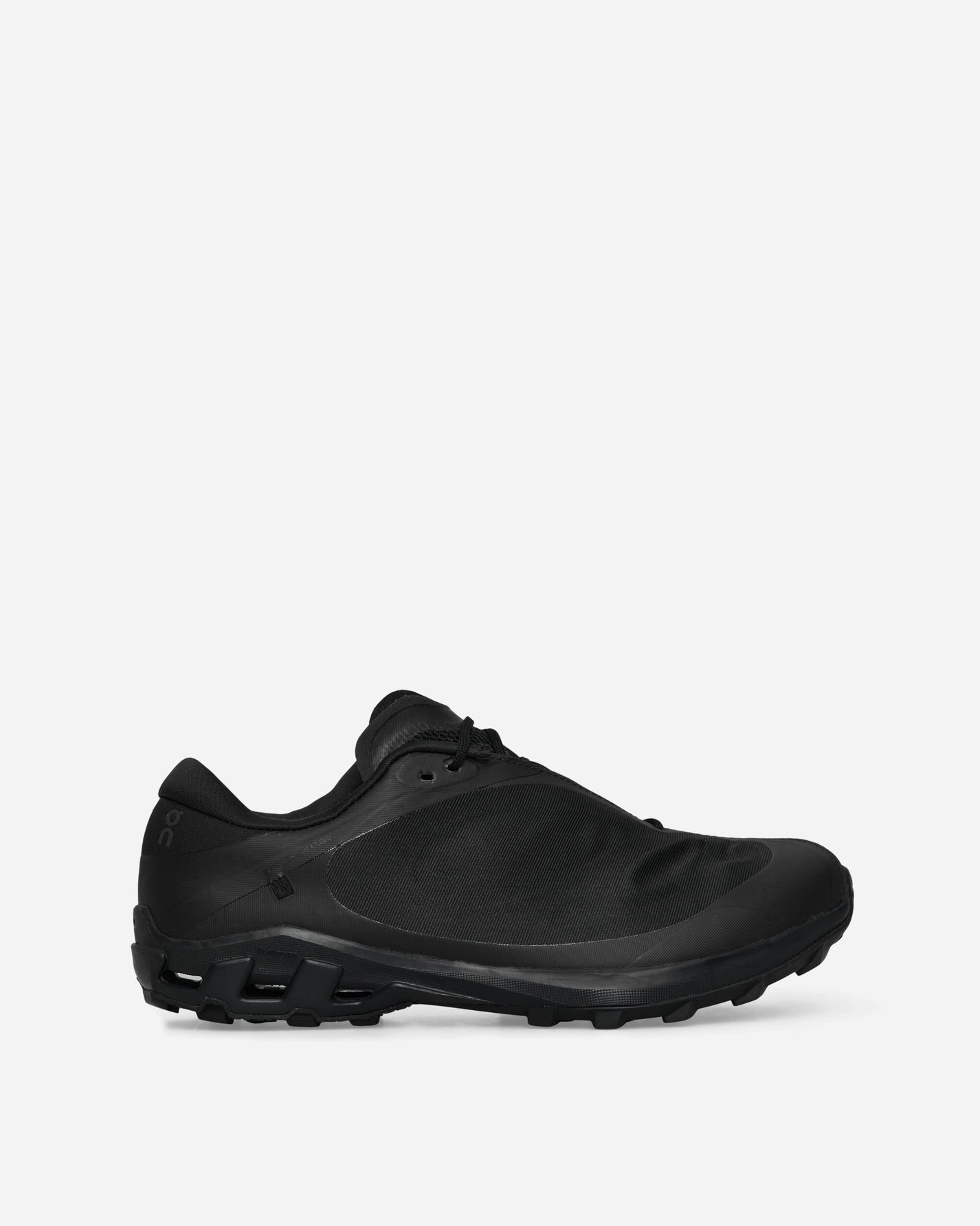 On Wmns Cloudventure Peak Paf All Black Sneakers Low 3WE30660485 ABLK