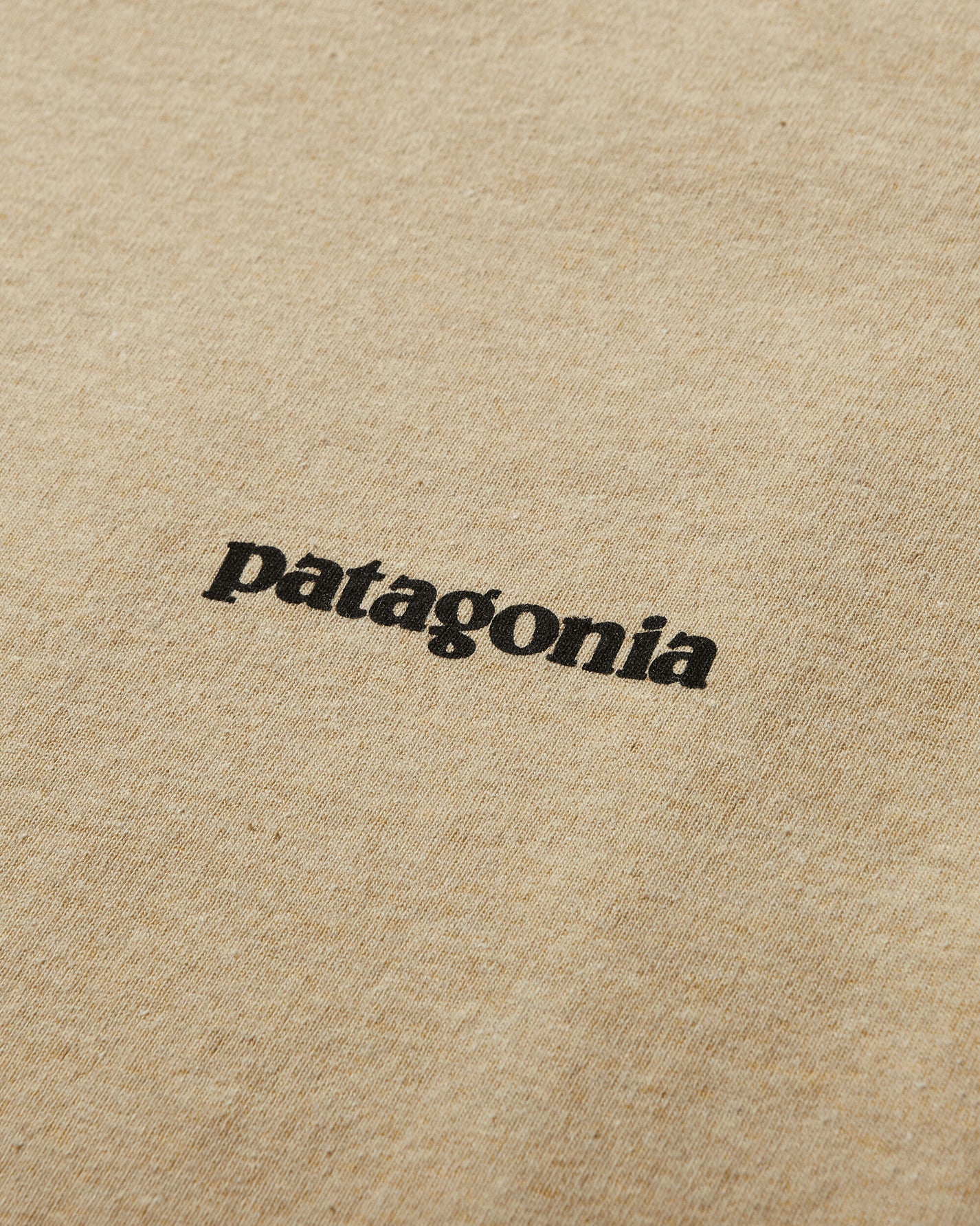 Patagonia M'S P-6 Logo Responsibili-Tee Beeswax Tan T-Shirts Shortsleeve 38504 BWX